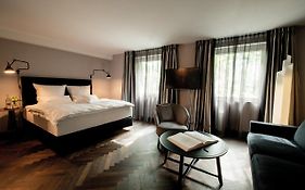 Prevot Restaurant & Hotel